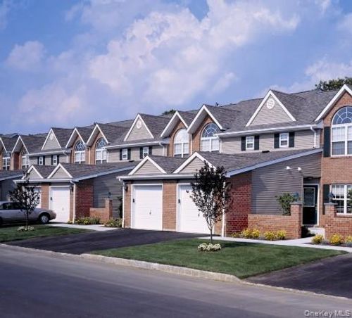 7-7 Neal Path, East Setauket, NY, 11733 | Card Image