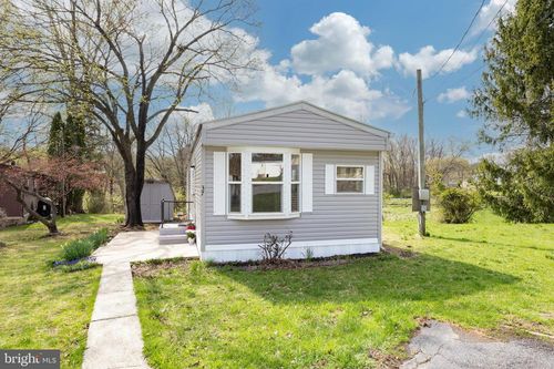 37 Terrace Dr, Spring City, PA, 19475-8600 | Card Image