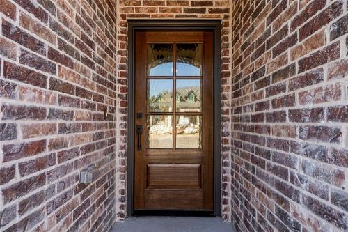 4224 Abbey Park Dr, Edmond, OK, 73025-5031 | Card Image