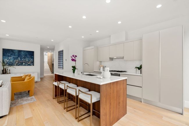 PH6 - 67 Church St, Condo with 3 bedrooms, 3 bathrooms and null parking in Boston MA | Image 8