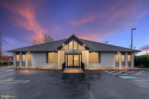 1001 Sushruta Dr, Martinsburg, WV, 25401-8876 | Card Image