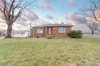 11039 Highway 32, House other with 2 bedrooms, 1 bathrooms and null parking in Lebanon MO | Image 1