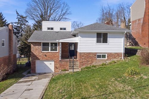 84 Hall Ave, Crafton, PA, 15205-3214 | Card Image