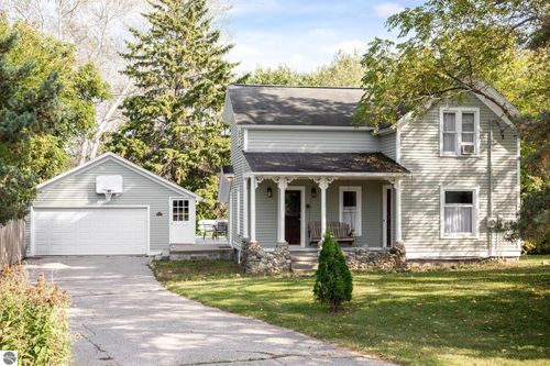 3509 S Center Hwy, Suttons Bay, MI, 49682-9686 | Card Image