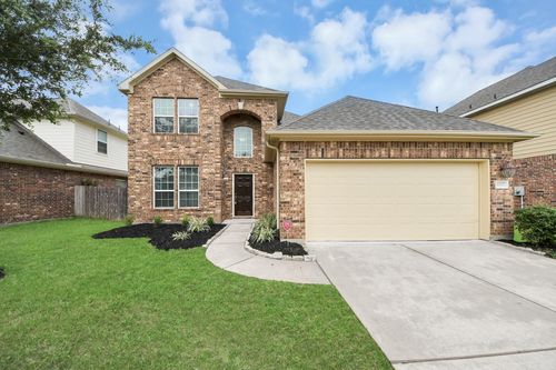 6527 Hunters Trace Ln, Baytown, TX, 77521-6582 | Card Image