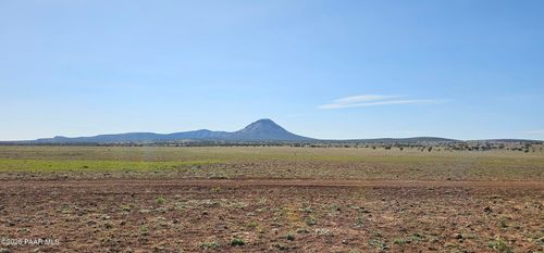 Lot 252nw N Falcon Flight Way, Ash Fork, AZ, 86320 | Card Image