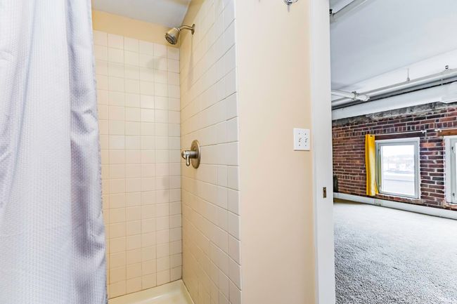 APT-304 - 301 S Walnut St, Condo with 1 bedrooms, 2 bathrooms and null parking in Muncie IN | Image 28
