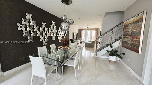 6428 Nw 105th Pl, Doral, FL, 33178-3270 | Card Image