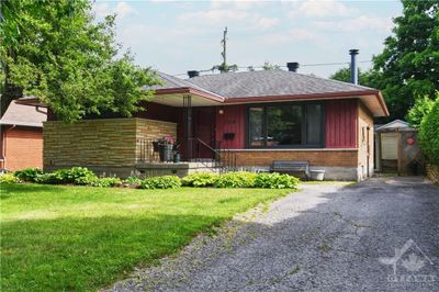 708 Ellen Ave, House other with 3 bedrooms, 2 bathrooms and 2 parking in Ottawa ON | Image 2