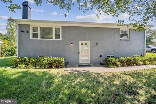 9708 Glen View Dr, CLINTON, MD, 20735-4414 | Card Image