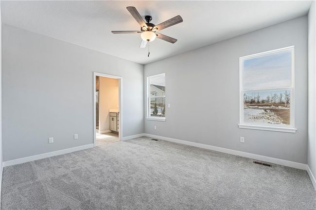 2437 Nw Sunnyvale Ct, House other with 3 bedrooms, 2 bathrooms and null parking in Blue Springs MO | Image 7