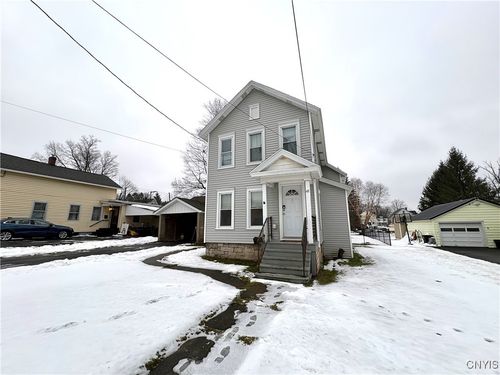 48 Augustus St, Auburn, NY, 13021-4257 | Card Image