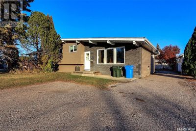 2634 6 Th A Ave W, House other with 4 bedrooms, 2 bathrooms and null parking in Prince Albert SK | Image 2