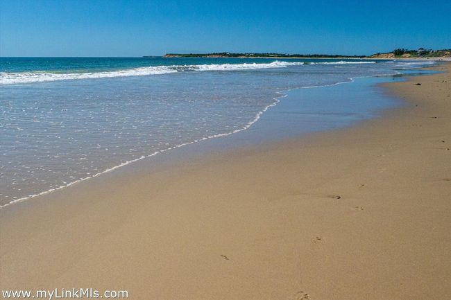 4 Cedar Ln, Home with 0 bedrooms, 0 bathrooms and null parking in Chilmark MA | Image 17