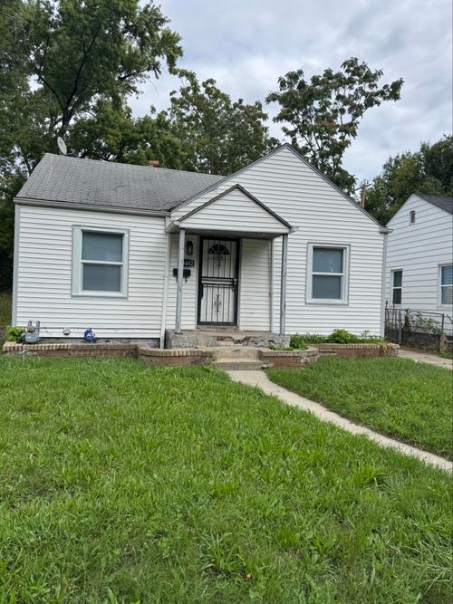 18482 Pierson St, Detroit, MI, 48219-2562 | Card Image