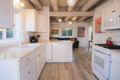 a-104 Brooks St, Taos, NM, 87571-7037 | Card Image