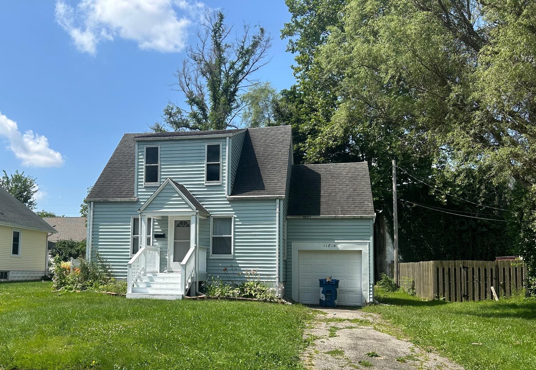 Stuart St, Grand Blanc, MI 48439