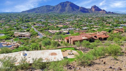00-7040 N Invergordon Rd, Paradise Valley, AZ, 85253-4307 | Card Image