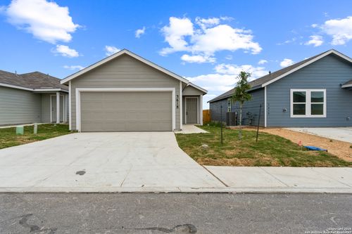 3618 Jacobs Wls, Saint Hedwig, TX, 78152-0661 | Card Image