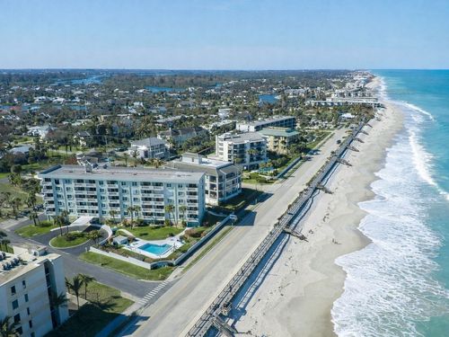 204-4049 Ocean Dr, Vero Beach, FL, 32963-1325 | Card Image