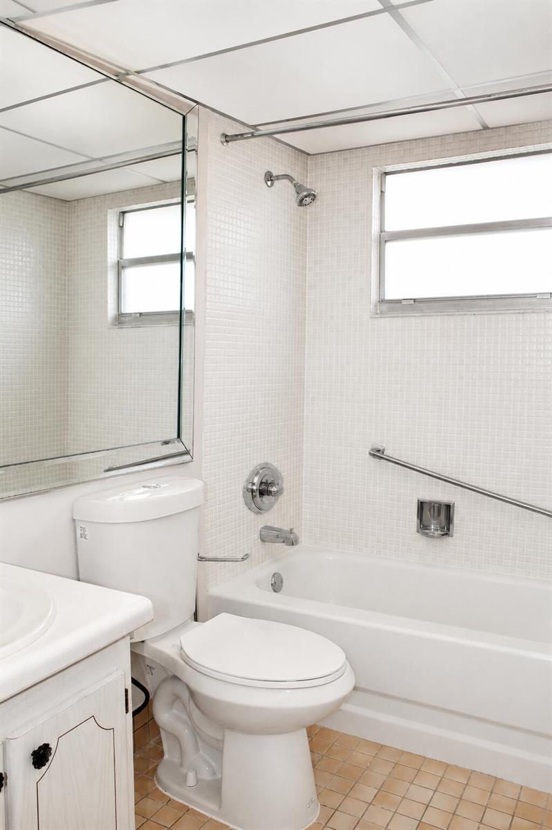 Residential Lease in Delray Beach 4