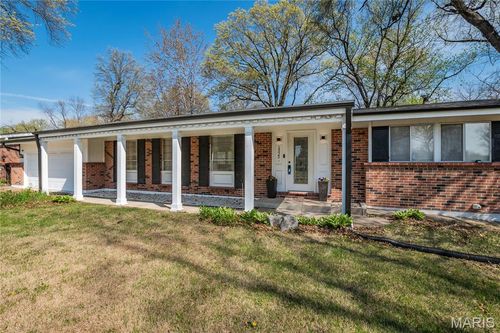 1525 Bayonne Dr, Saint Louis, MO, 63138-2436 | Card Image