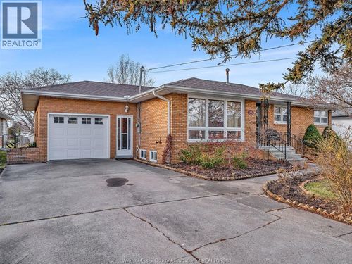 809 Lacasse Blvd, Tecumseh, ON, N8N2C3 | Card Image