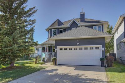 19 Woodside Cres Nw, House detached with 3 bedrooms, 2 bathrooms and 4 parking in Airdrie AB | Image 1