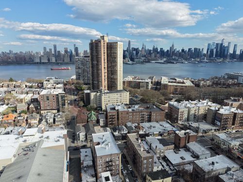 3-105-103-105 Westover Pl, West New York, NJ, 07093-2813 | Card Image