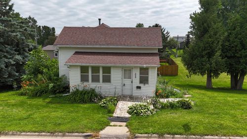 306 N Jefferson St, Calmar, IA, 52132-7788 | Card Image