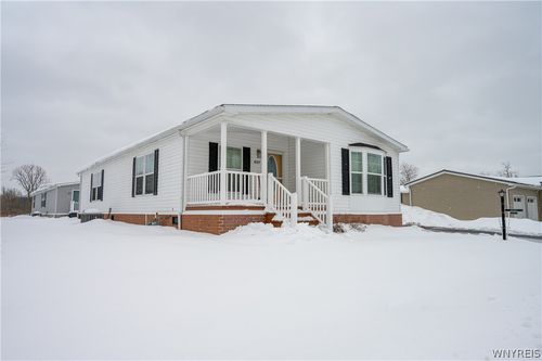 4597 Leytonstone Ave, Clarence, NY, 14031-2625 | Card Image