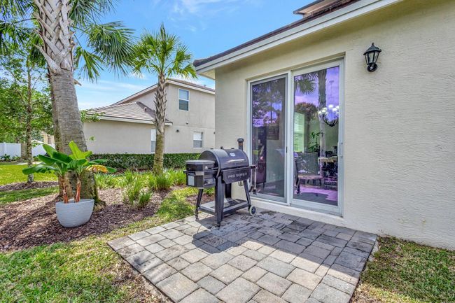 92 Palmetto Ln, House other with 4 bedrooms, 3 bathrooms and null parking in Royal Palm Beach FL | Image 40