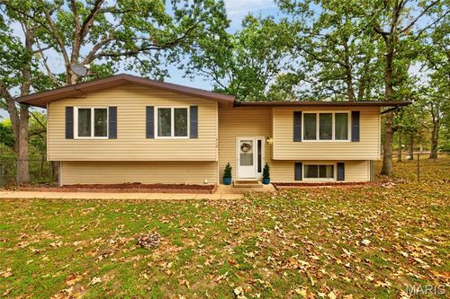 210 Westwind Dr, Waynesville, MO, 65583-2440 | Card Image
