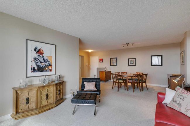 307 - 3339 Rideau Place Sw, Home with 2 bedrooms, 1 bathrooms and 1 parking in Calgary AB | Image 5