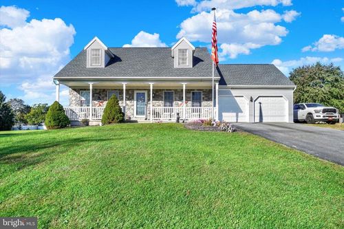 3870 N Sherman Extension Extension, MOUNT WOLF, PA, 17347 | Card Image