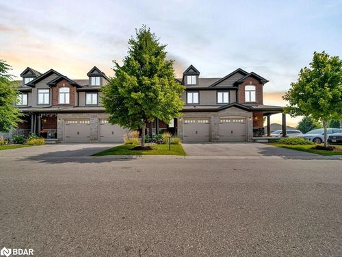 83 Westminster Cres, Fergus, ON, N1M0C4 | Card Image