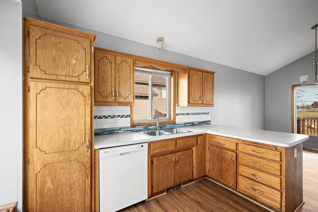 5-web-or-mls-8818-douglas-dr-n.jpg | Image 33
