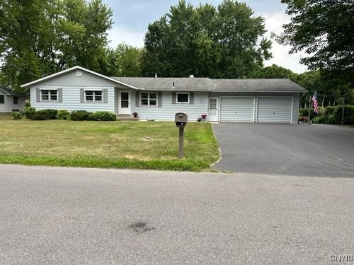 7640 Sandy Ln, Syracuse, NY, 13212-1222 | Card Image
