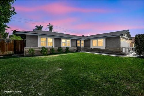 5972 Meadowlark Dr, Huntington Beach, CA, 92649 | Card Image