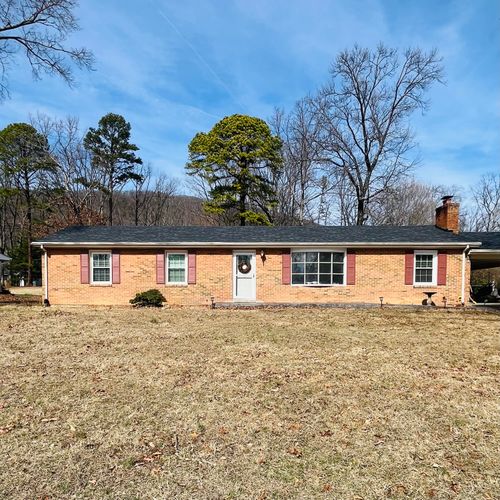 2138 Ruritan Rd, Roanoke, VA, 24012 | Card Image