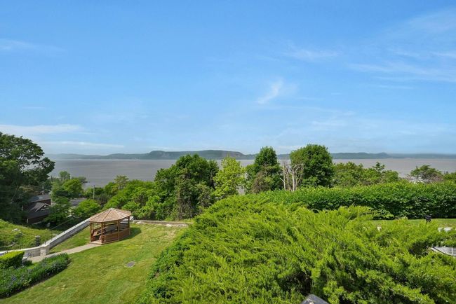 View of Hudson River | Image 12