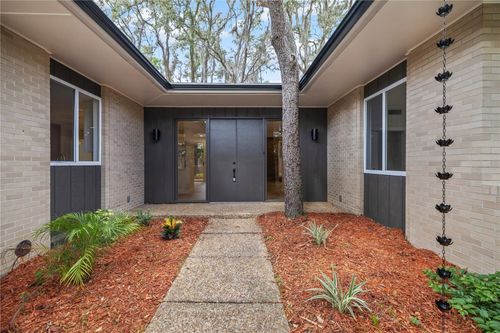 426 Fern Cliff Ave, TEMPLE TERRACE, FL, 33617-7237 | Card Image