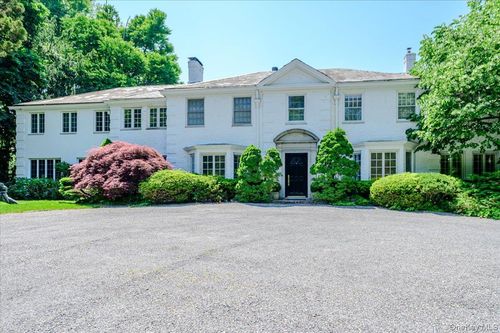 126 Station Road, North Hempstead, NY, 11024 | Card Image