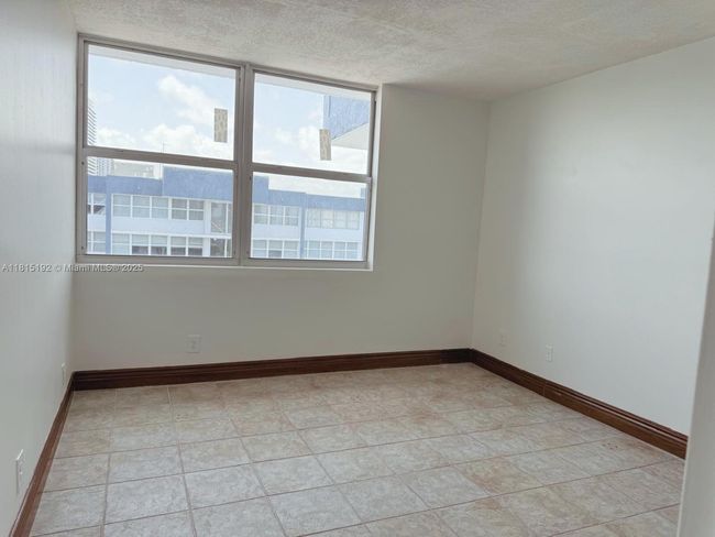 APT-6B - 16570 Ne 26 Th Ave, Condo with 2 bedrooms, 2 bathrooms and null parking in North Miami Beach FL | Image 8
