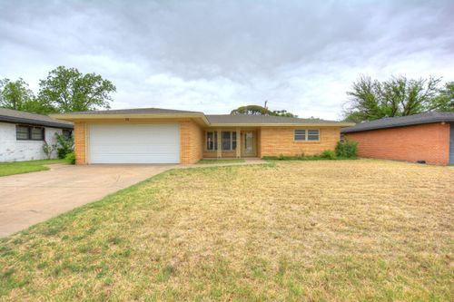 5224 9th St, Lubbock, TX, 79416-4450 | Card Image