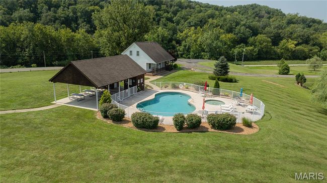 672 N High Post Rd, House other with 4 bedrooms, 3 bathrooms and 2 parking in Augusta MO | Image 44