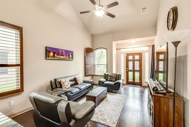 UNIT-101 - 3451 Mayfield Ranch Blvd, Condo with 4 bedrooms, 3 bathrooms and 2 parking in Round Rock TX | Image 7