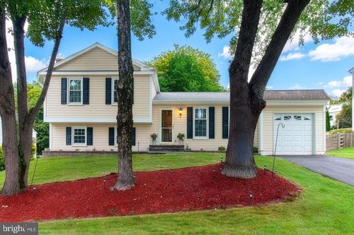 13626 Old Dairy Rd, HERNDON, VA, 20171-4015 | Card Image