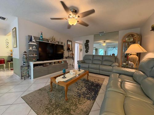 g-175 Bedford G, West Palm Beach, FL, 33417-2293 | Card Image