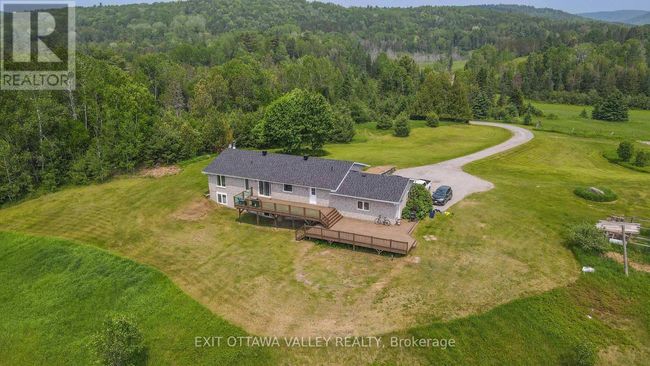 2112 Schutt Rd, House other with 3 bedrooms, 3 bathrooms and 6 parking in Palmer Rapids ON | Image 7